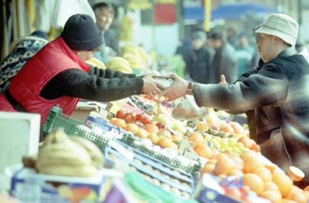 În Constanţa micii producători nu au acces în piaţă